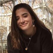 Estudiante de Enfermería ofrece dar clases principalmente a estudiantes de Educación Primaria